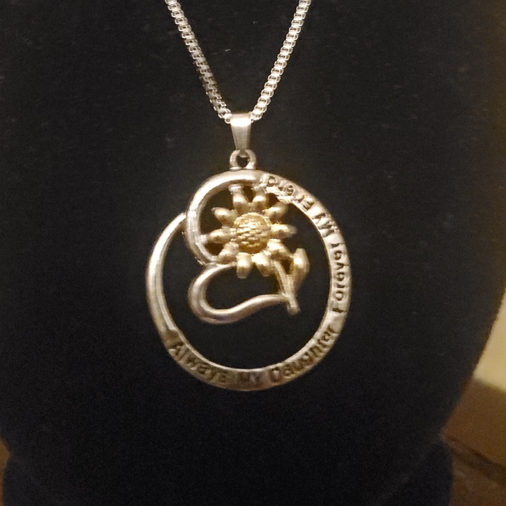 Mother Daughter necklace.  Silver heart flower centered. 20" plus extender chain